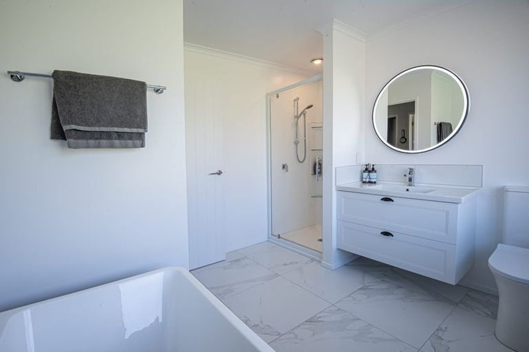 Photo of property in 11 Cherrywood Rise, Paparoa, 0571