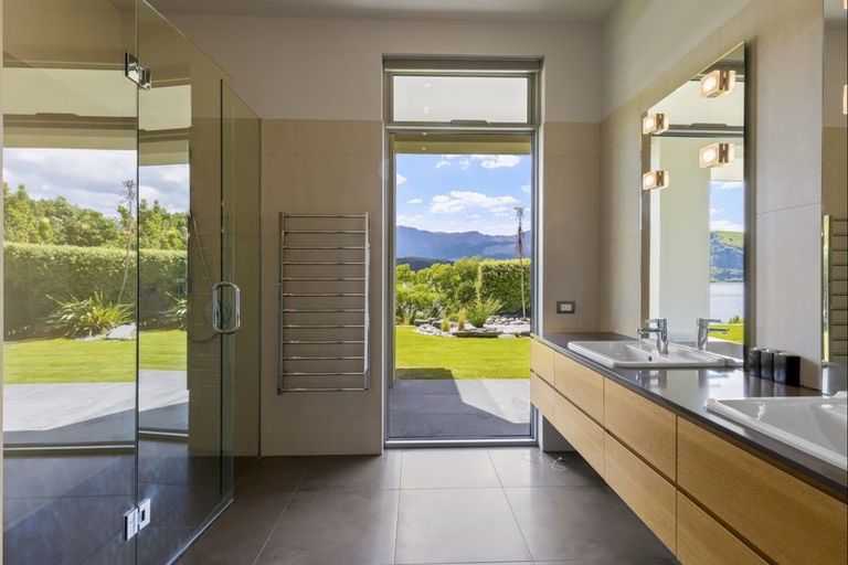 Photo of property in 37 Arrowtown-lake Hayes Road, Lake Hayes, Queenstown, 9371