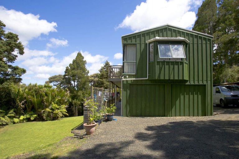 Photo of property in 102 Taylor Road, Waimauku, 0882