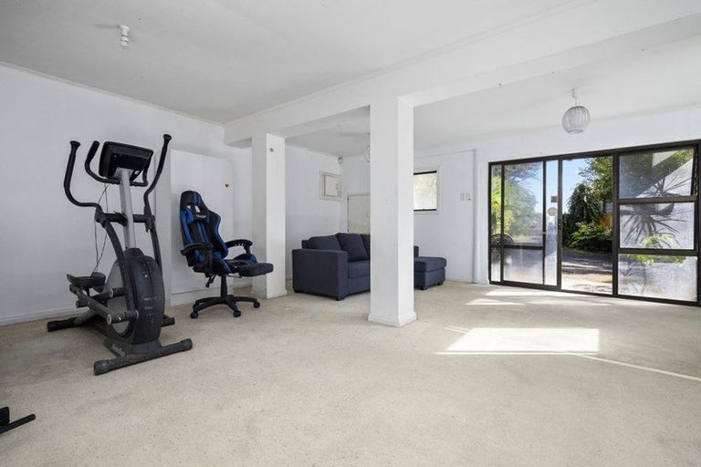 Photo of property in 46 Mellsop Avenue, Waiuku, 2123