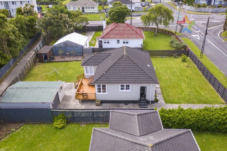 Photo of property in 25 Fleet Street, Naenae, Lower Hutt, 5011
