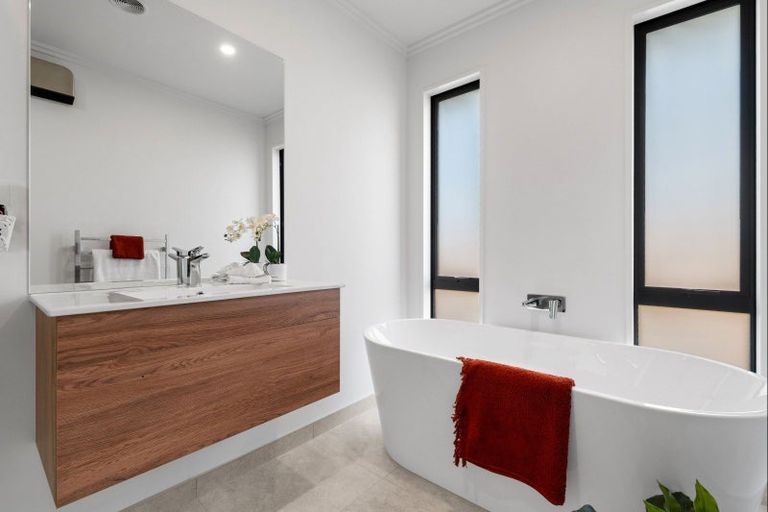 Photo of property in 23 Ridgeland Way, West Melton, 7618