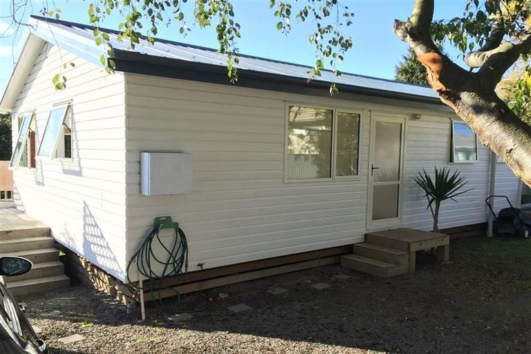 Photo of property in 1008a Hood Street, Mayfair, Hastings, 4122