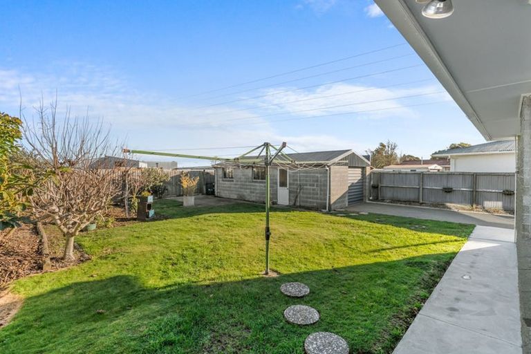 Photo of property in 63 Denise Crescent, Hornby, Christchurch, 8042