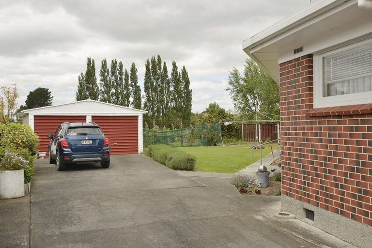 Photo of property in 11 Fairbrother Street, Carterton, 5713