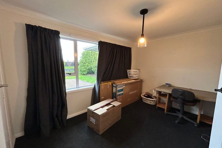Photo of property in 12 Birmingham Street, Takaro, Palmerston North, 4412