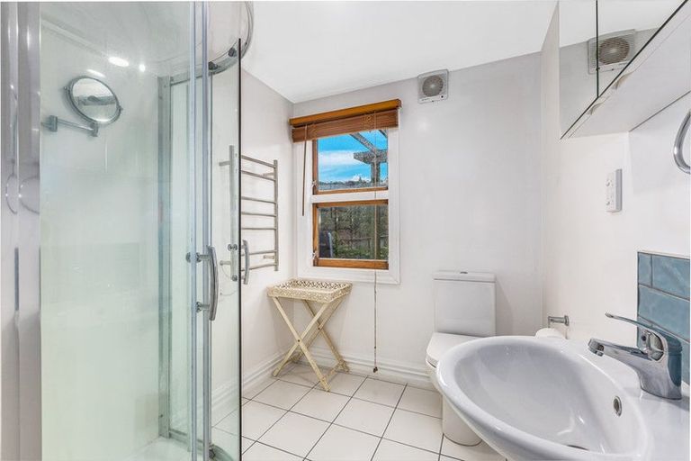 Photo of property in 60 Stanley Street, Berhampore, Wellington, 6023