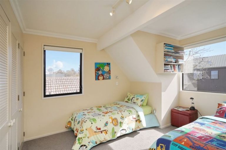 Photo of property in 23 Rubens Place, Burnside, Christchurch, 8053