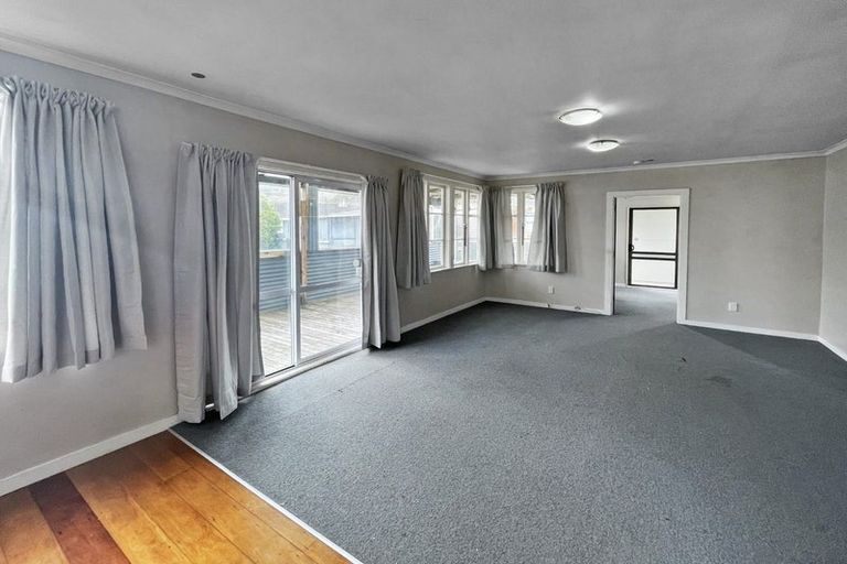 Photo of property in 83 Molesworth Street, Taita, Lower Hutt, 5011