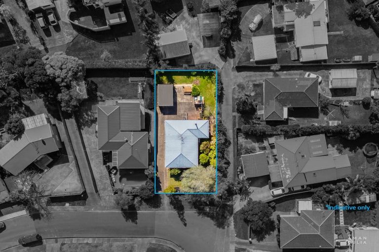 Photo of property in 31 Bodi Place, Te Atatu South, Auckland, 0610