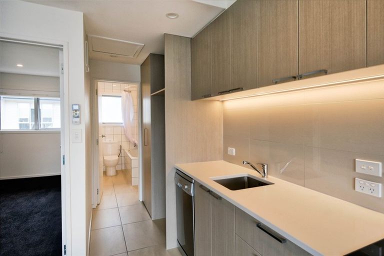 Photo of property in 8/290 Barbadoes Street, Christchurch Central, Christchurch, 8011