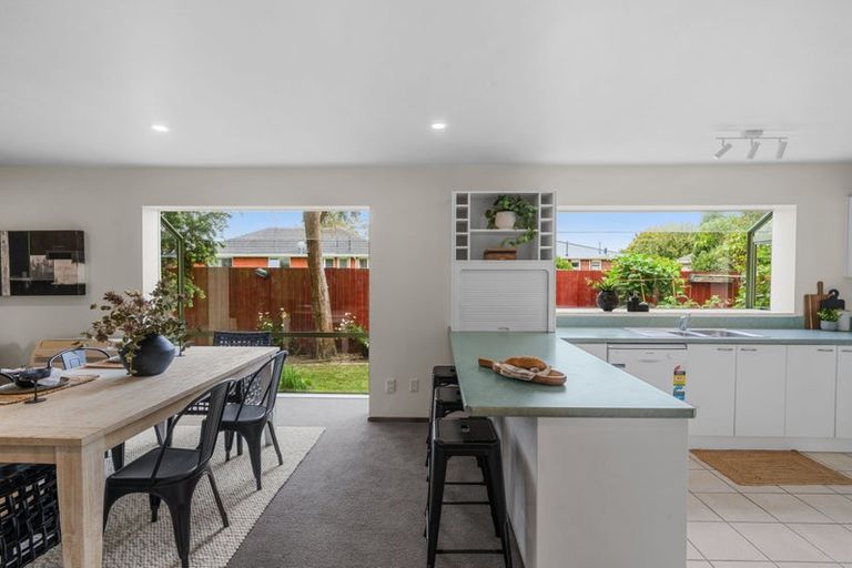 Photo of property in 1/130 Maidstone Road, Ilam, Christchurch, 8041