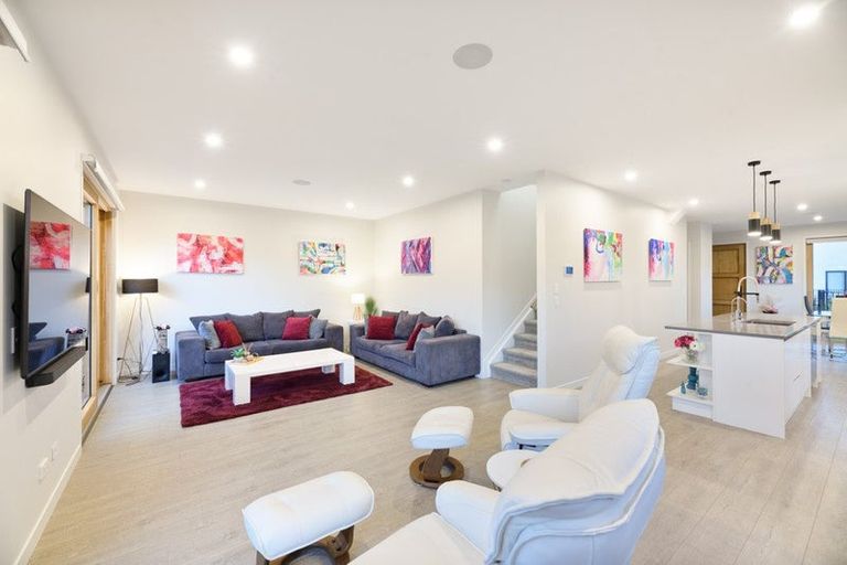 Photo of property in 28 Whakanoho Road, Westgate, Auckland, 0814