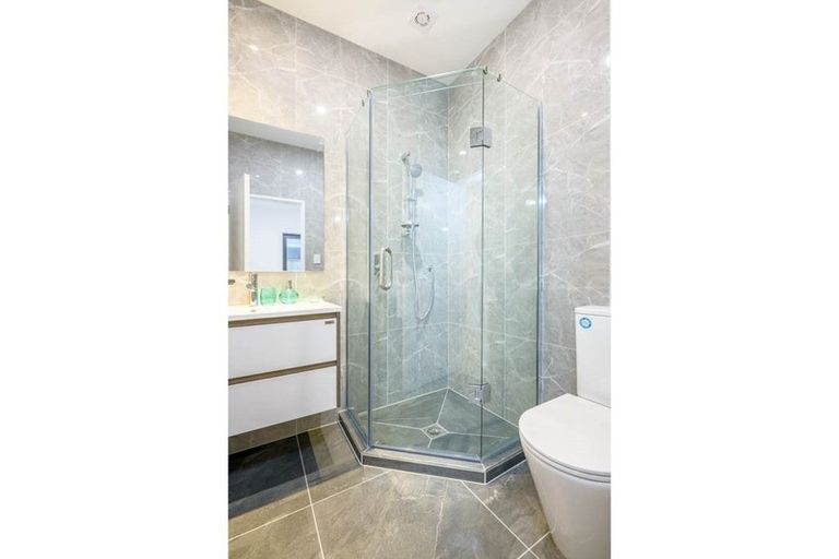 Photo of property in 12 Black Beech Crescent, Takanini, 2110