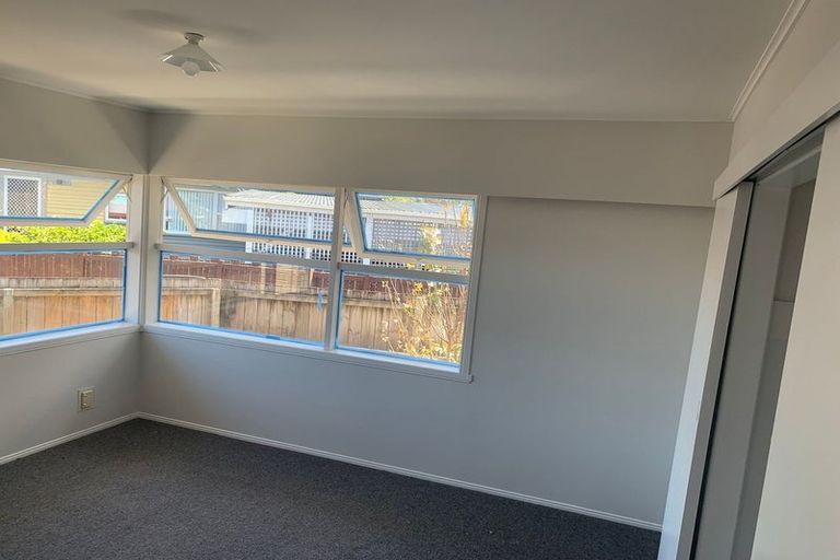 Photo of property in 109 Universal Drive, Henderson, Auckland, 0610
