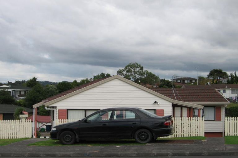 Photo of property in 23 Addison Drive, Glendene, Auckland, 0602