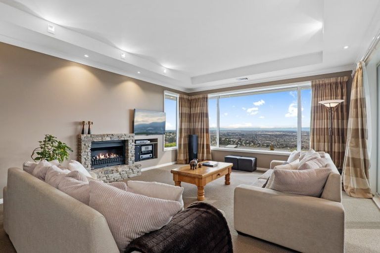 Photo of property in 6 Stonewall Place, Huntsbury, Christchurch, 8022