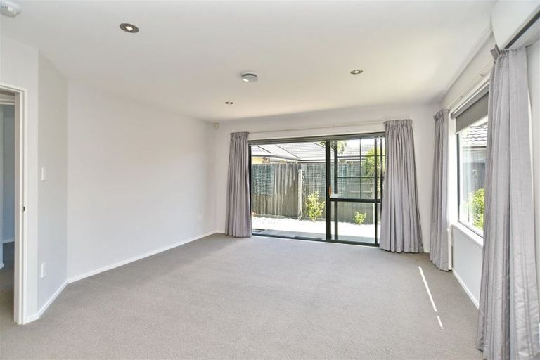 Photo of property in 11b Elizabeth Street, Riccarton, Christchurch, 8011