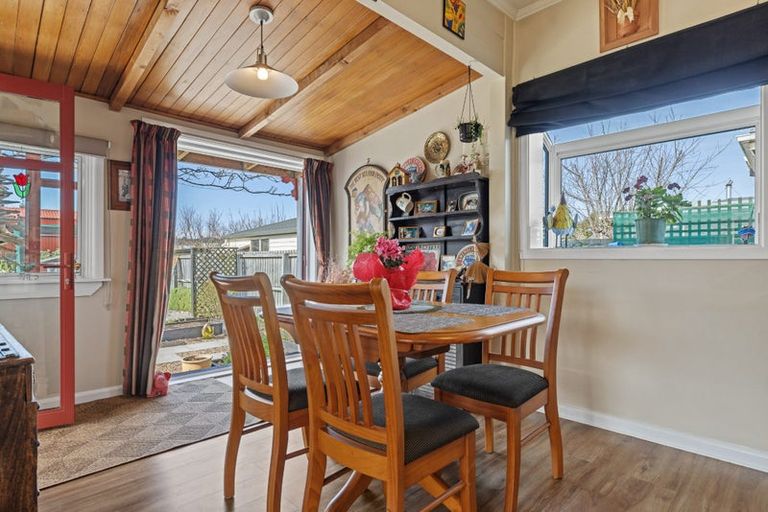 Photo of property in 34 Pannell Avenue, Wainoni, Christchurch, 8061