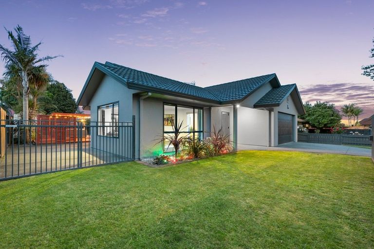 Photo of property in 6 Stableford Drive, Pyes Pa, Tauranga, 3112