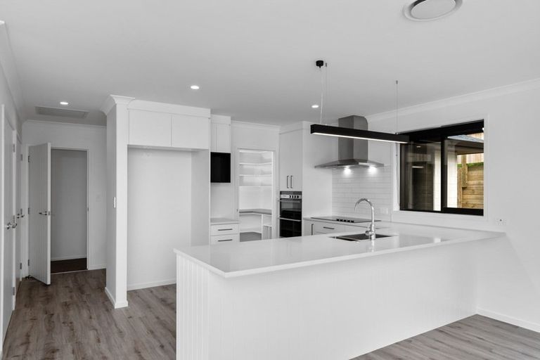 Photo of property in 7 Brendan Close, Omokoroa, 3114