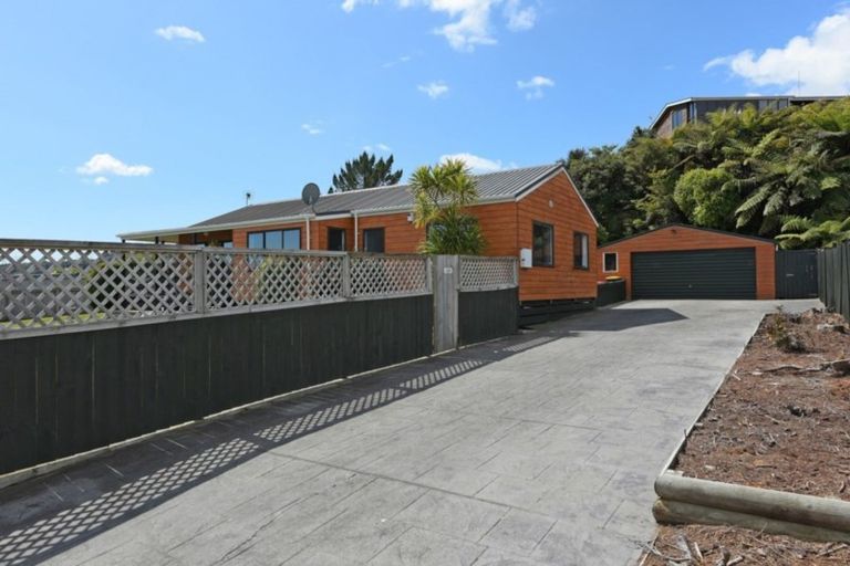 Photo of property in 7 Mcmanaway Grove, Stokes Valley, Lower Hutt, 5019