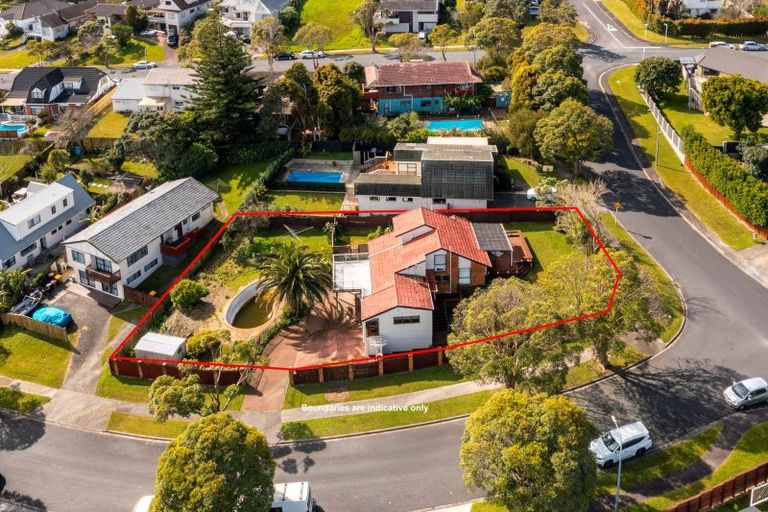 Photo of property in 1 Newport Place, Forrest Hill, Auckland, 0620