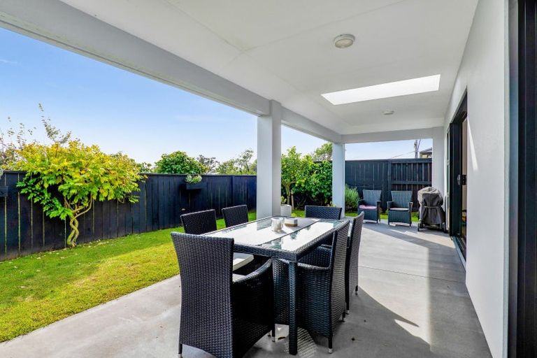 Photo of property in 4 Cessna Lane, Glen Avon, New Plymouth, 4312