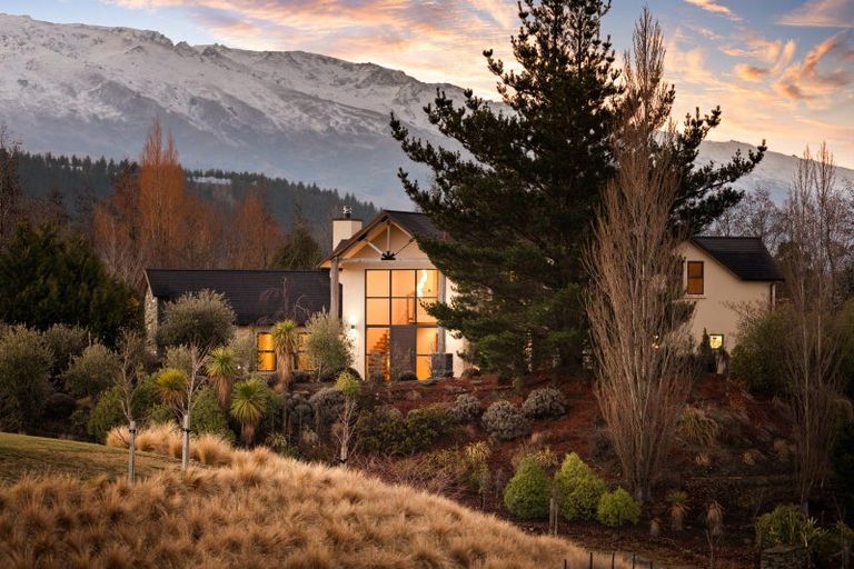 Photo of property in 1 Scott Terrace, Cromwell, 9310