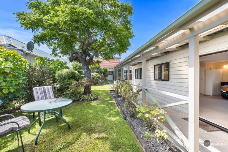 Photo of property in 71 Bell Road, Waiwhetu, Lower Hutt, 5010