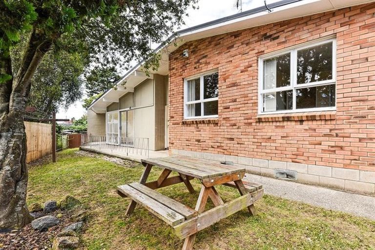 Photo of property in 1/4 Harania Avenue, Favona, Auckland, 2024