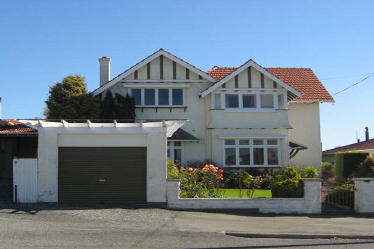 Photo of property in 74 Wharfe Street, South Hill, Oamaru, 9400