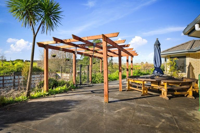 Photo of property in 238a State Highway 16, Kumeu, 0892