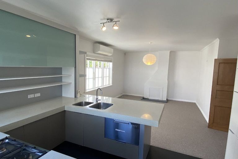 Photo of property in 3/2c Valley Road, Mount Eden, Auckland, 1024