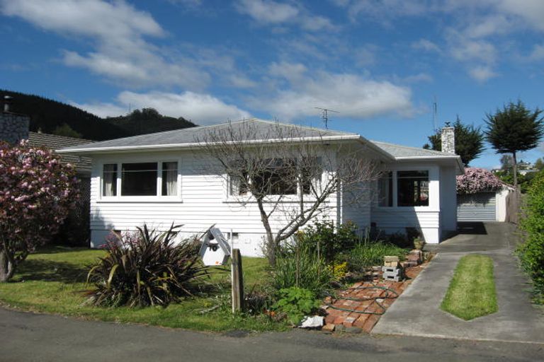 Photo of property in 70 Wellington Street, Nelson South, Nelson, 7010