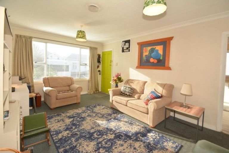 Photo of property in 15 Cashel Street, South Dunedin, Dunedin, 9012
