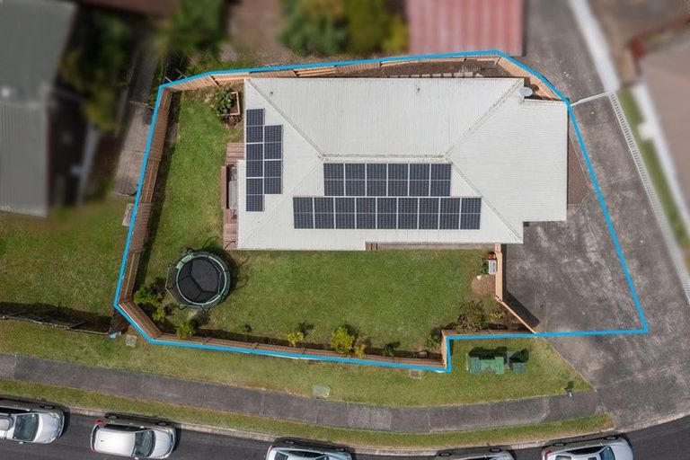 Photo of property in 4/10 Heathglen Place, Bayview, Auckland, 0629