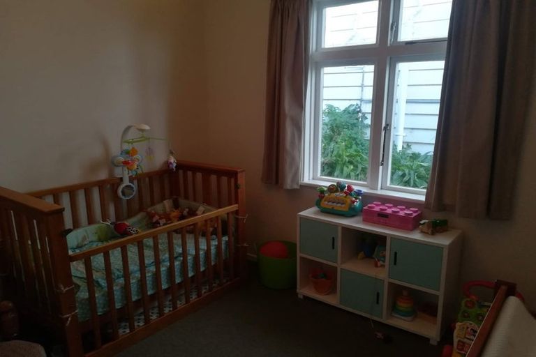 Photo of property in 91 Farnham Street, Mornington, Wellington, 6021