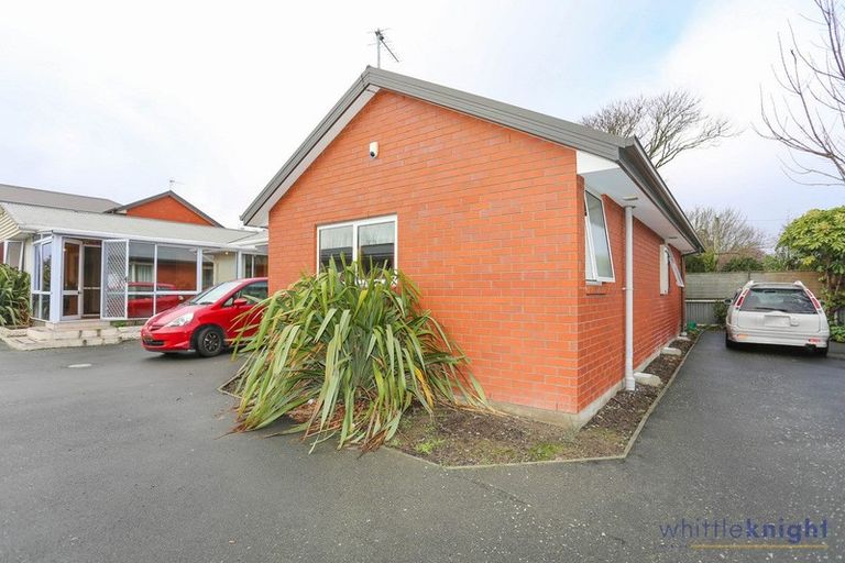 Photo of property in 126 Waimairi Road, Ilam, Christchurch, 8041