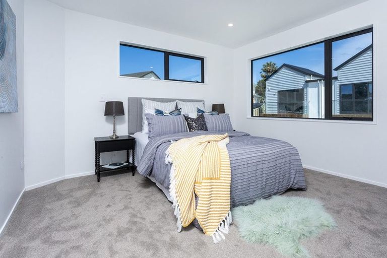 Photo of property in 58 County Road, Torbay, Auckland, 0630