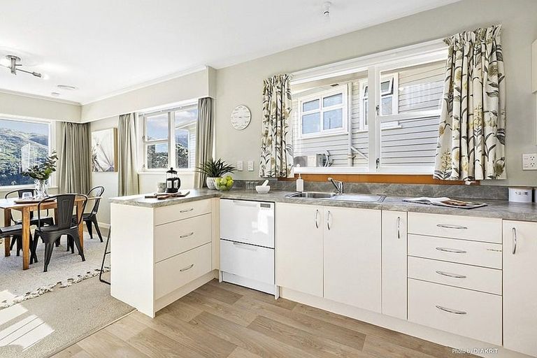 Photo of property in 34 Norwich Street, Wadestown, Wellington, 6012