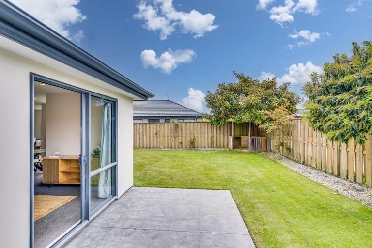 Photo of property in 32 Mahlet Street, Northwood, Christchurch, 8051