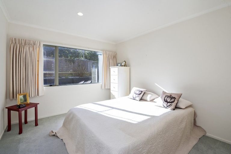 Photo of property in 38 Lakeridge Close, Rangatira Park, Taupo, 3330