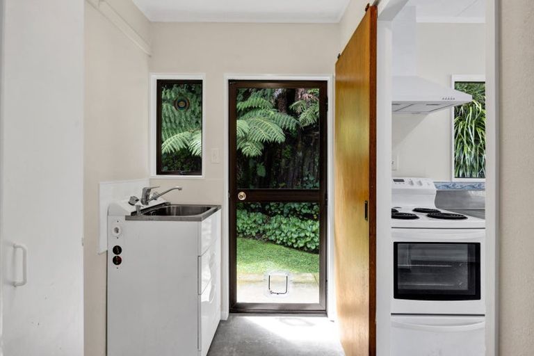 Photo of property in 2/29 Cumberland Street, Merrilands, New Plymouth, 4312