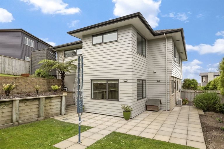 Photo of property in 5 Kahurangi Heights, Aotea, Porirua, 5024