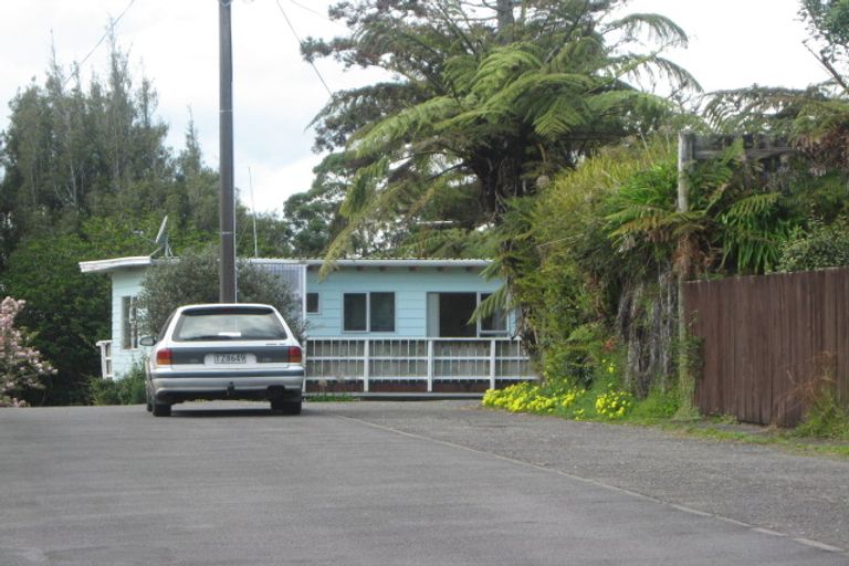 Photo of property in 50 Woodleigh Street, Frankleigh Park, New Plymouth, 4310