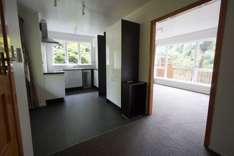 Photo of property in 110 Normandale Road, Normandale, Lower Hutt, 5010