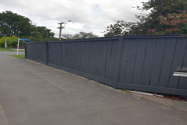 Photo of property in 28 Eltham Road, Blenheim, 7201