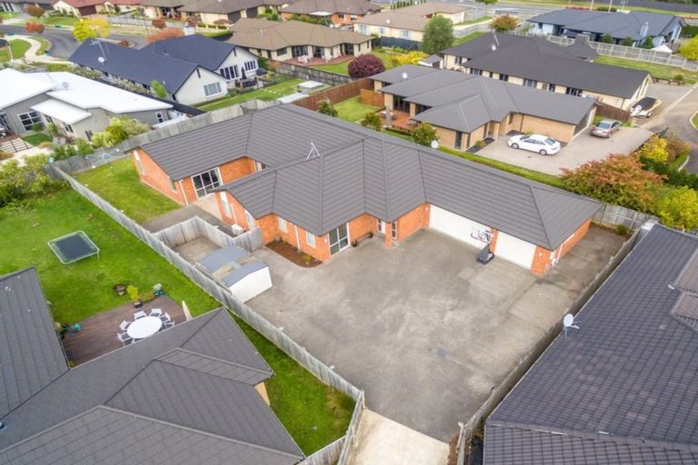 Photo of property in 9 Hampshire Court, Flagstaff, Hamilton, 3210