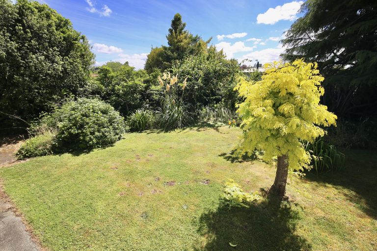 Photo of property in 61 Tuhikaramea Road, Dinsdale, Hamilton, 3204